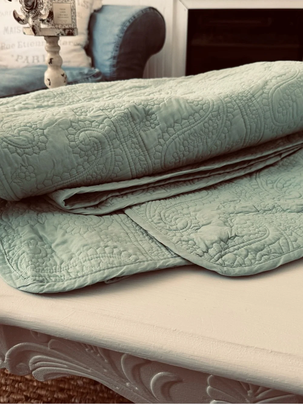 Quilted Paisley Coverlet - Light Mint Green
